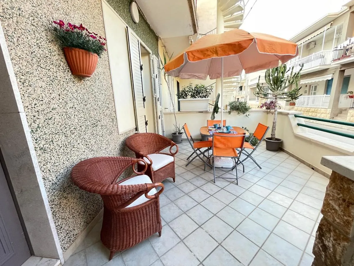 Casa Palma A 100 Passi Dal Mare Villa Marina di Ragusa Italy